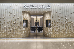 Exterior of Van Cleef & Arpels