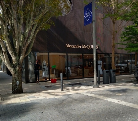 Alexander McQueen Exterior
