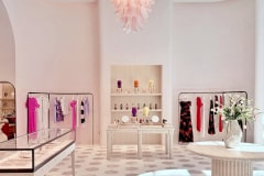 Freestanding-Millwork-at-Carolina-Herrera