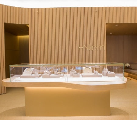 Millwork Fixtures at H.Stern