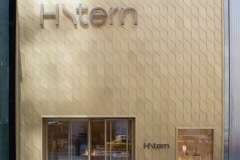 Exterior Facade at H.Stern