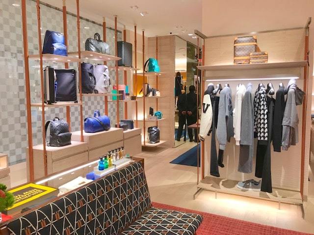 LOUIS VUITTON AT BLOOMINGDALES — WINICK ARCHITECTS