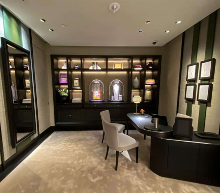 Custom Millwork Fixtures at Van Cleef & Arpels