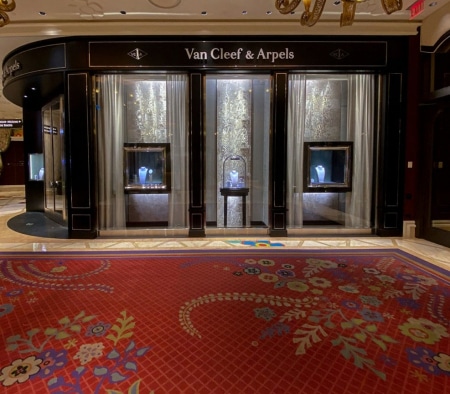 Van Cleef & Arpels Facade
