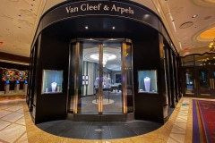 Van Cleef & Arpels Facade