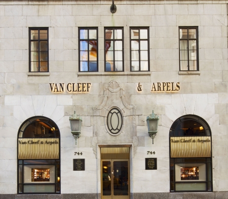 xterior at Van Cleef & Arpels