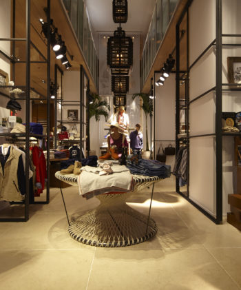 Tommy Bahama Flagship – New York