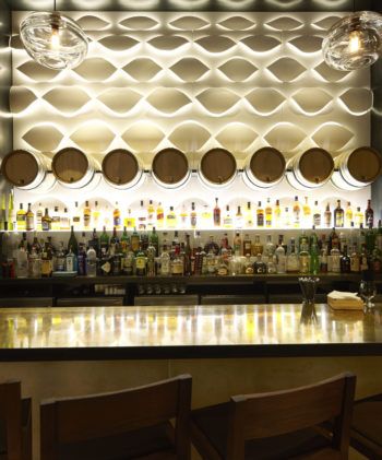 Tommy Bahama Restaurant and Marlin Bar – New York